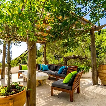 Storeali * Σκινάρια